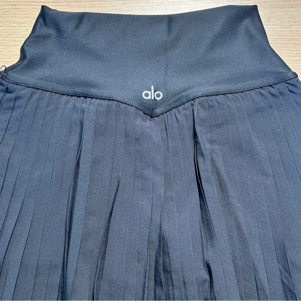 NWT Alo Yoga Grand Slam Tennis Skirt in black
